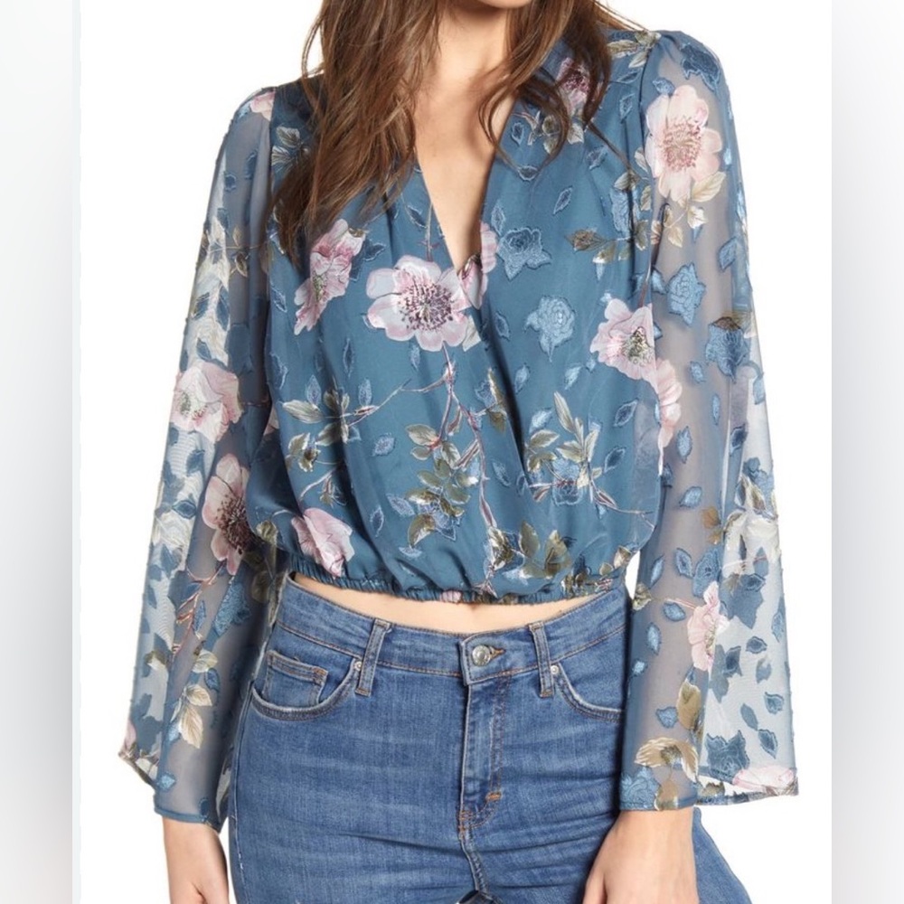 ASTR the Label surplice floral blouse size S
